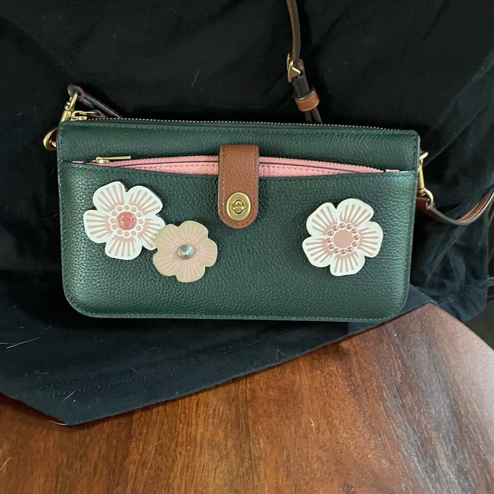 Coach Noah Pop Up Messenger